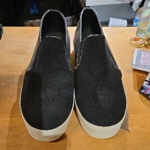 Steve Madden Black Slip-On Sneakers Sz 11